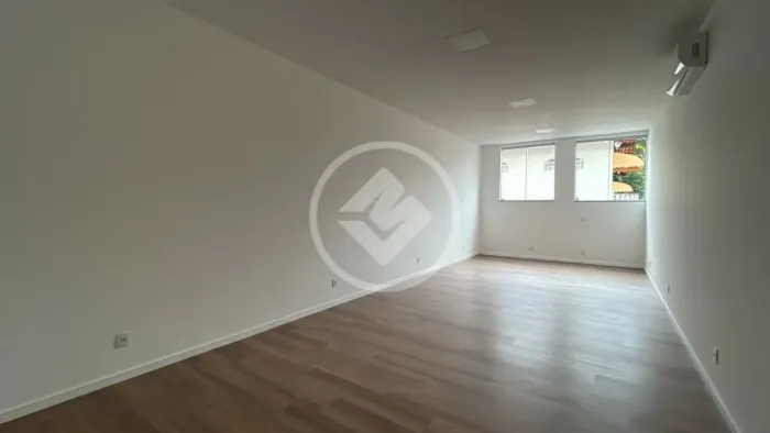 Sala Comercial com Estrutura Profissional, Segurança, Estacionamento e Recepção Compartilh