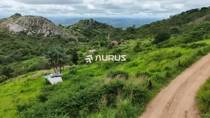 Ótimo terreno de 5.450m2 ideal para hotelaria em área valorizada na Serra Negra