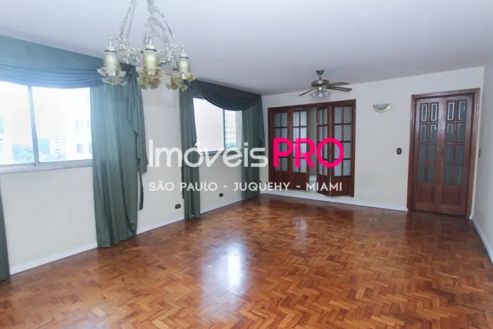 Apartamento 105m² 3 dormitórios para Venda em Moema