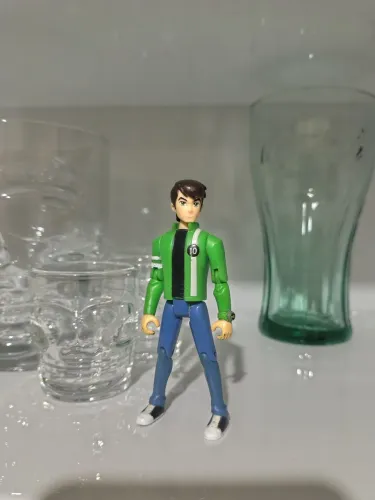 Boneco Ben 10 bandai ler descrição 