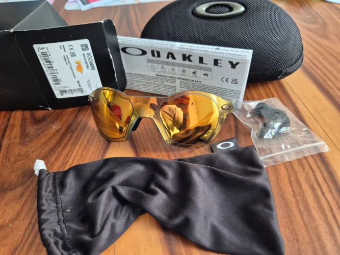 Oculos oakley RE: subzero 24k light matte jade opaline primeiro 24k
