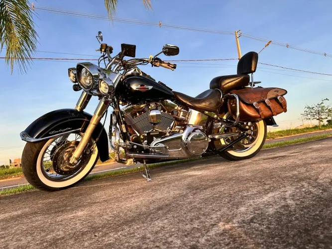 Harley-Davidson Softail Deluxe FLSTN 2013 IMPECÁVEL, 1600 cilindradas,