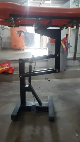 Mesa com ajuste de altura para Tosa