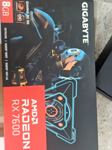 Caixa rx 7600 gigabyte oc gaming 3 fan