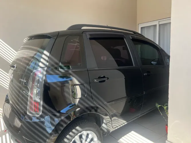 Fiat Idea Attractive 1.4 Fire Flex 8V 5P 2015