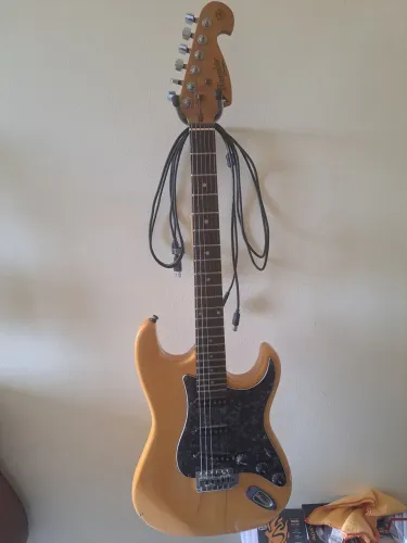 Vendo guitarra Memphis tagima