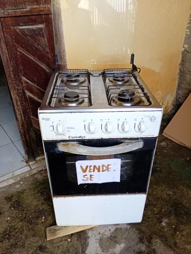 VENDE-SE Fogão 4 bocas