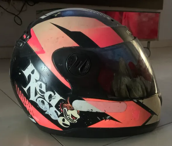 Capacete Red Nose