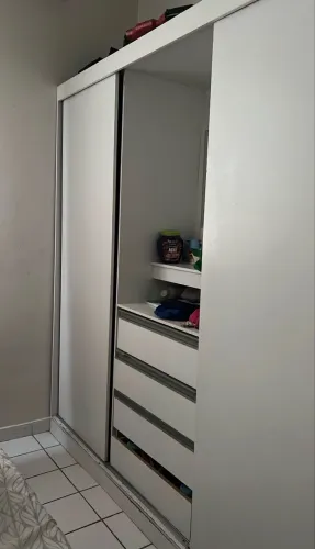 Guarda Roupa