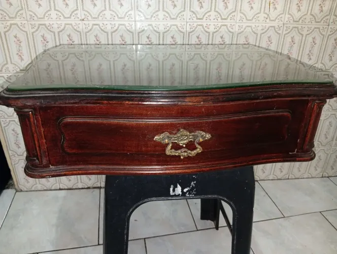 Móvel antigo madeira nobre