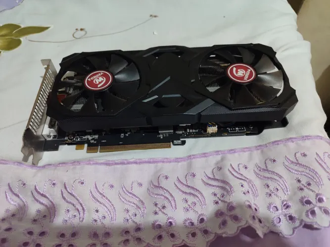 Placa de vídeo RX580 Com defeito