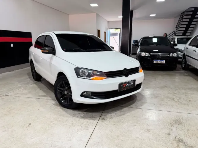 Volkswagen Voyage Evidence 1.6 Total Flex 8V 4P 2015