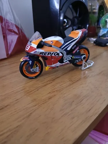 Miniatura cbr 1000 repsol