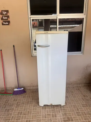 Vendo geladeira Electrolux