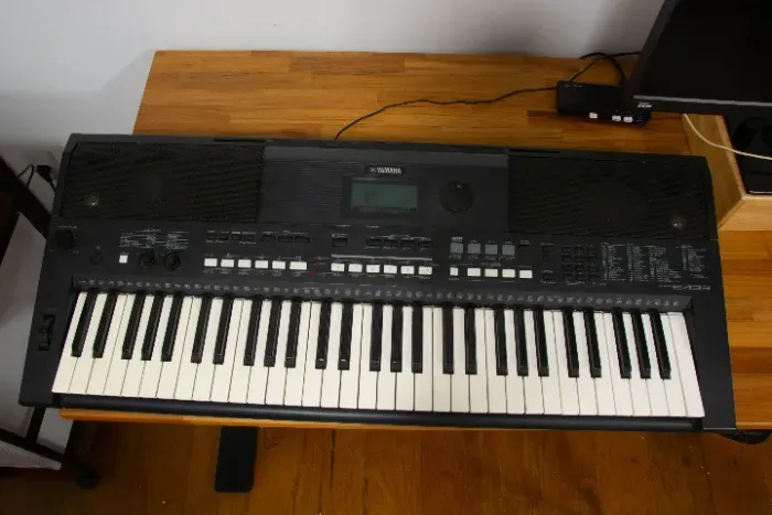 YAMAHA PSR E433 - Leia a descrição!