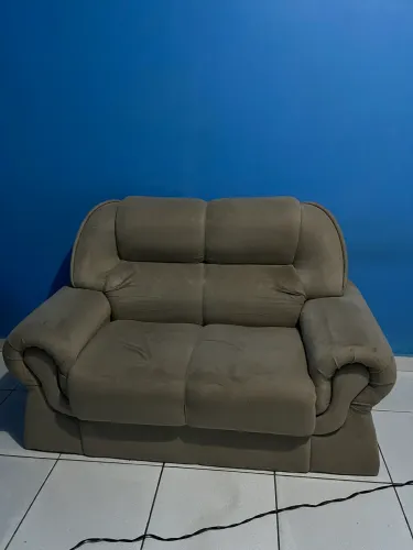 Vendo sofá dois lugares 