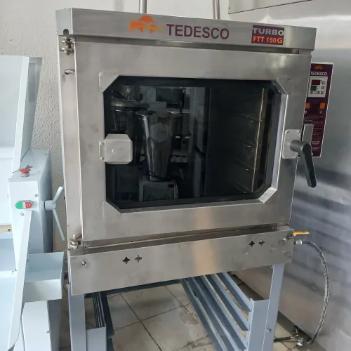 Forno turbo 5 esteiras a gás marca tedesco semi novo