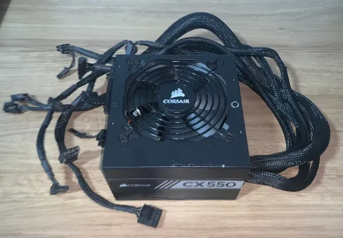Fonte Corsair CX550 Grey Label