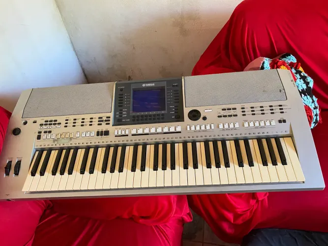 Vende-se teclado