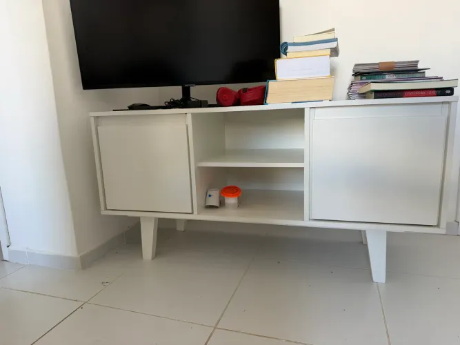 Escrivaninha branca