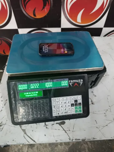 Balança Comercial Etiquetadora Digital marca Ramuza modelo Atena II Max 35 kg