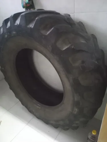 Pneu de trator