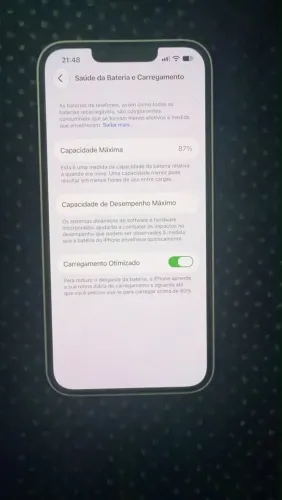 iPhone 14 na caixa