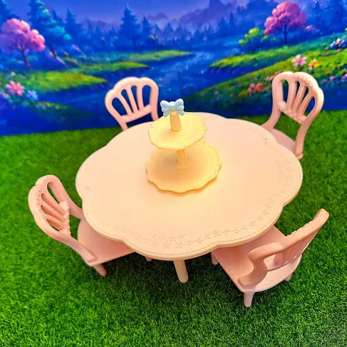 Sylvanian Families - Mesa e Cadeiras