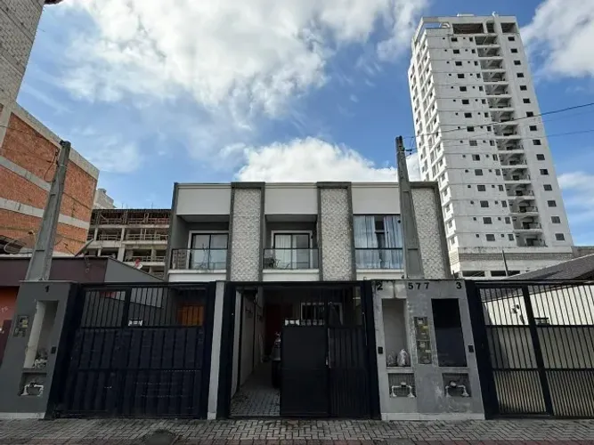 Casa Geminada No Bairro Morretes Itapema!