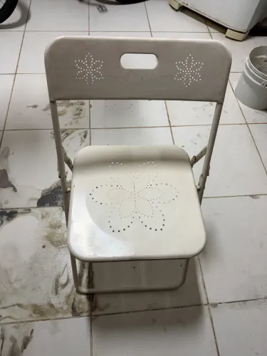 Vendo cadeiras dobráveis de metal