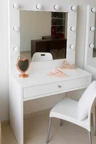 Camarim já com lampadas + banqueta de brinde