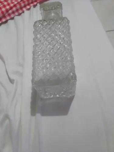 Vendo um porta uisque novo transparente 