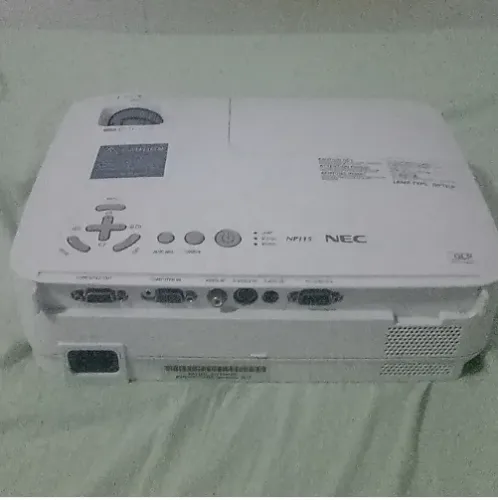 Projetor NEC - V260R