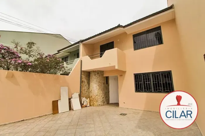 Imobiliária Cilar Aluga Sobrado 3 quartos no Guabirotuba com 195 m², Ref. 02777.001-CILAR
