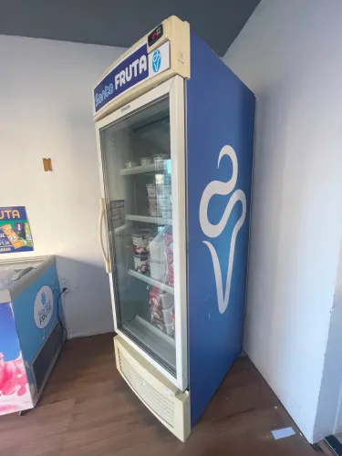 Freezer vertical expositor sorvetes