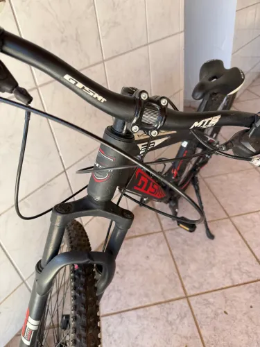 Vendo Bicicleta GTSM1 Aro 29