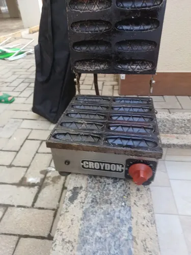 Crepeira  com dez gravidade 110 voltz