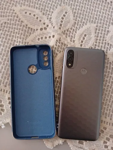 Moto E