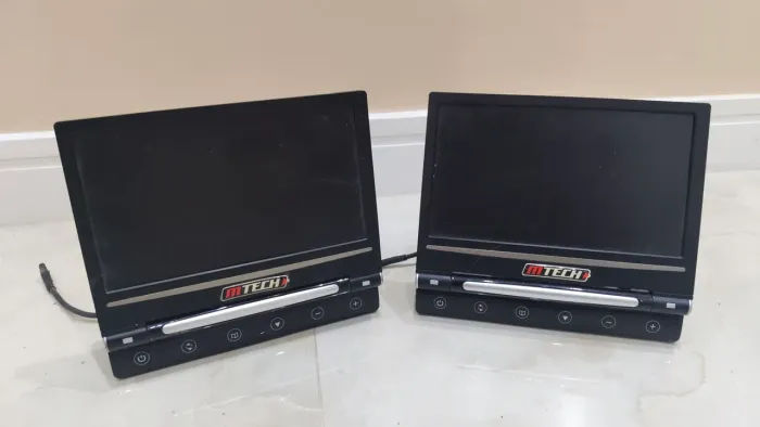 Monitores LCD Touch Screen 9" Original Mitsubishi