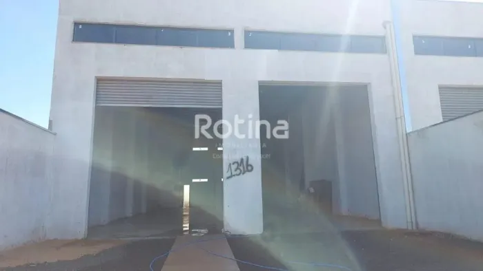 Galpão para alugar, Residencial Fruta do Conde - Uberlândia/MG - Rotina Imobiliária