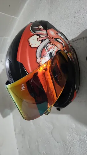 Lindo capacete axxi