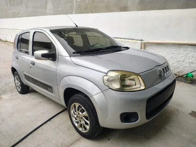 Fiat Uno Vivace Celeb. 1.0 EVO F.flex 8V 5P 2013