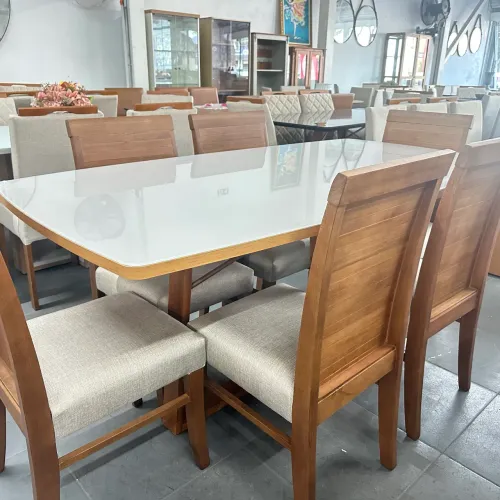 Mesa de jantar madeira pura completo