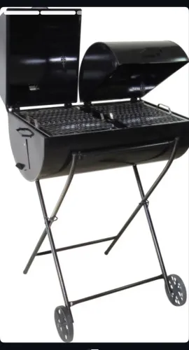 Churrasqueira dupla a bafo equivalente a 100 litros chapa resistente e grelha em aço inox!