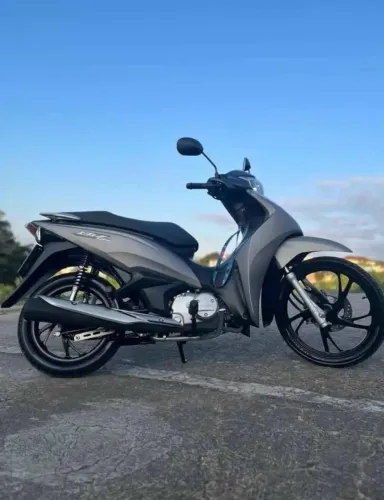 Vende se uma biz 2023