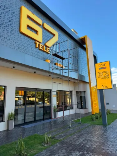 Fachadas em ACM letras expandidas Luminoso - SOB MEDIDA