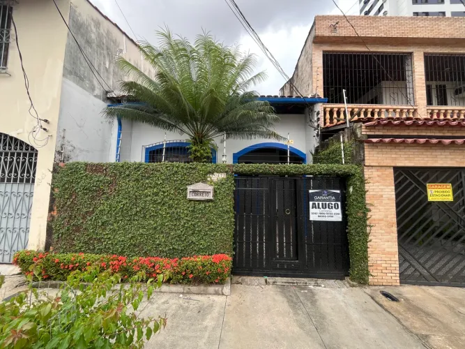 Casa para Aluguel na Rua dos Mundurucus- 3 quartos( 2 suítes)/ Fala com a Garantia!
