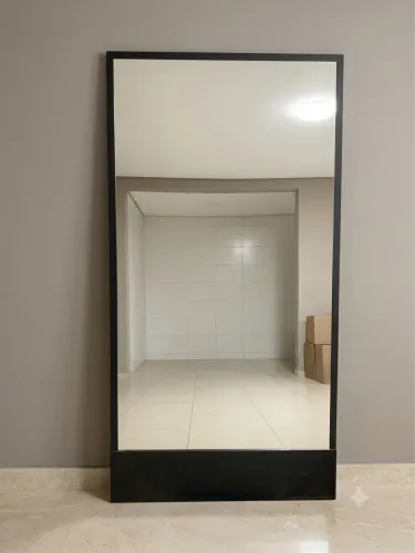 Espelho Grande 1,60 x 0,90 m com Moldura Preta - Excelente Estado