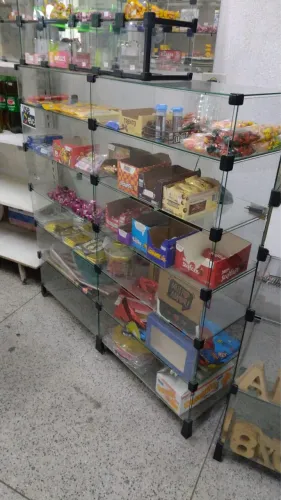 BALCÃO DE VIDRO