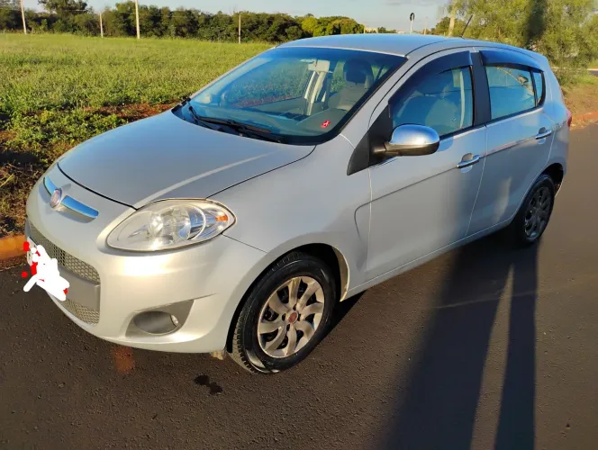 Fiat Palio Attractive 1.0 EVO Fire Flex 8V 5P 2014